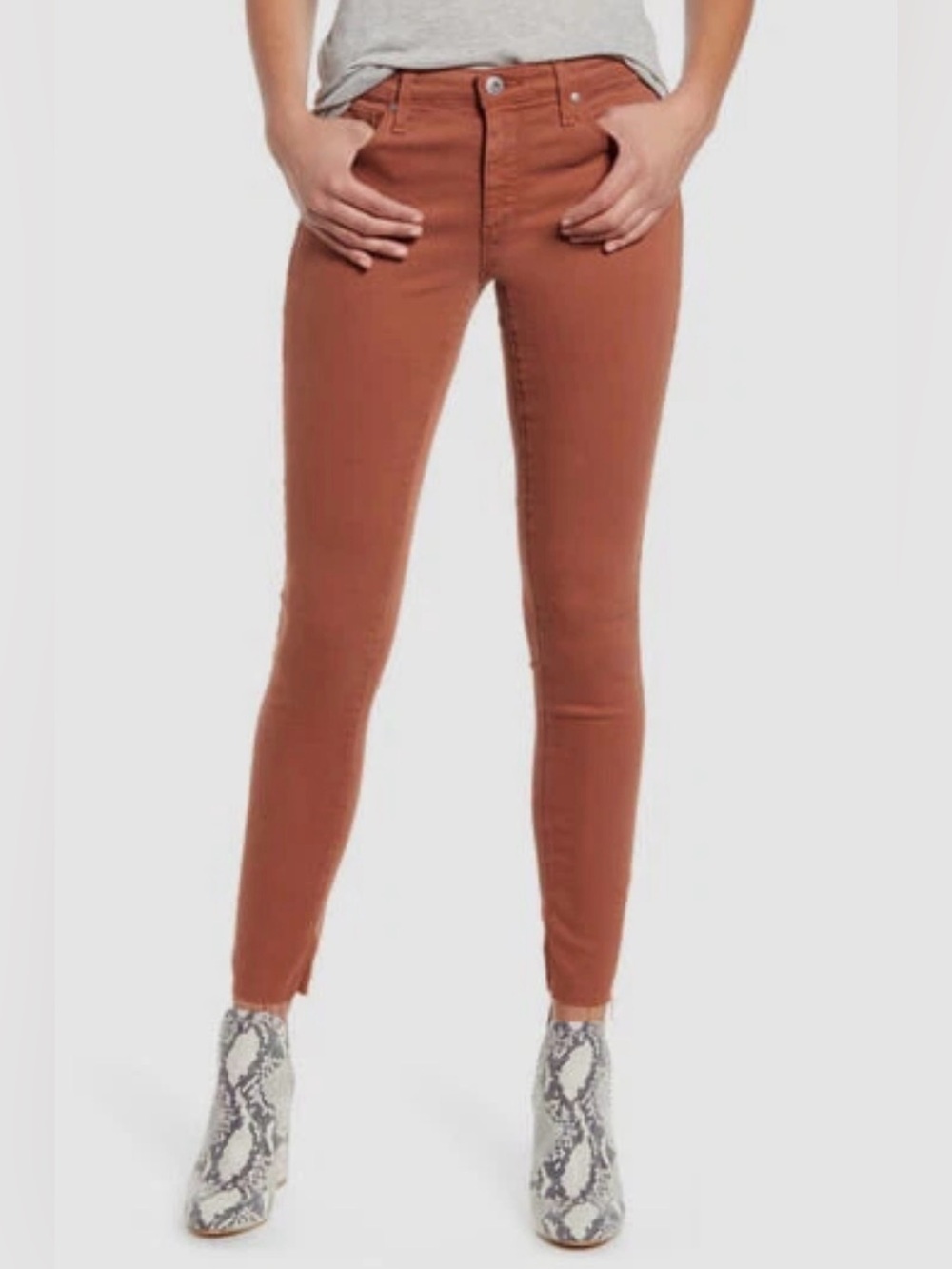 AG Adriano Goldschmied Rust Skinny Jeans/ NWT / 26 / $215/ waist-26: ins:29”